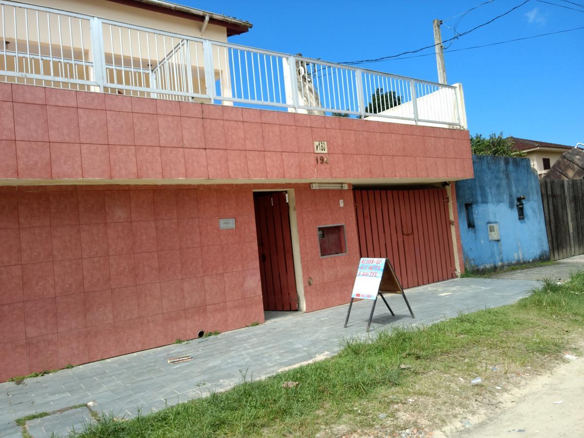 Pe Na Areia Pousada Бертіога Екстер'єр фото